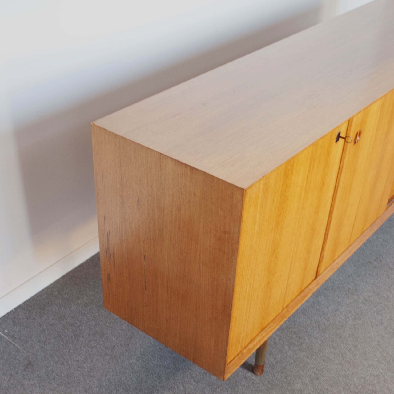 Sideboard_nelson_8