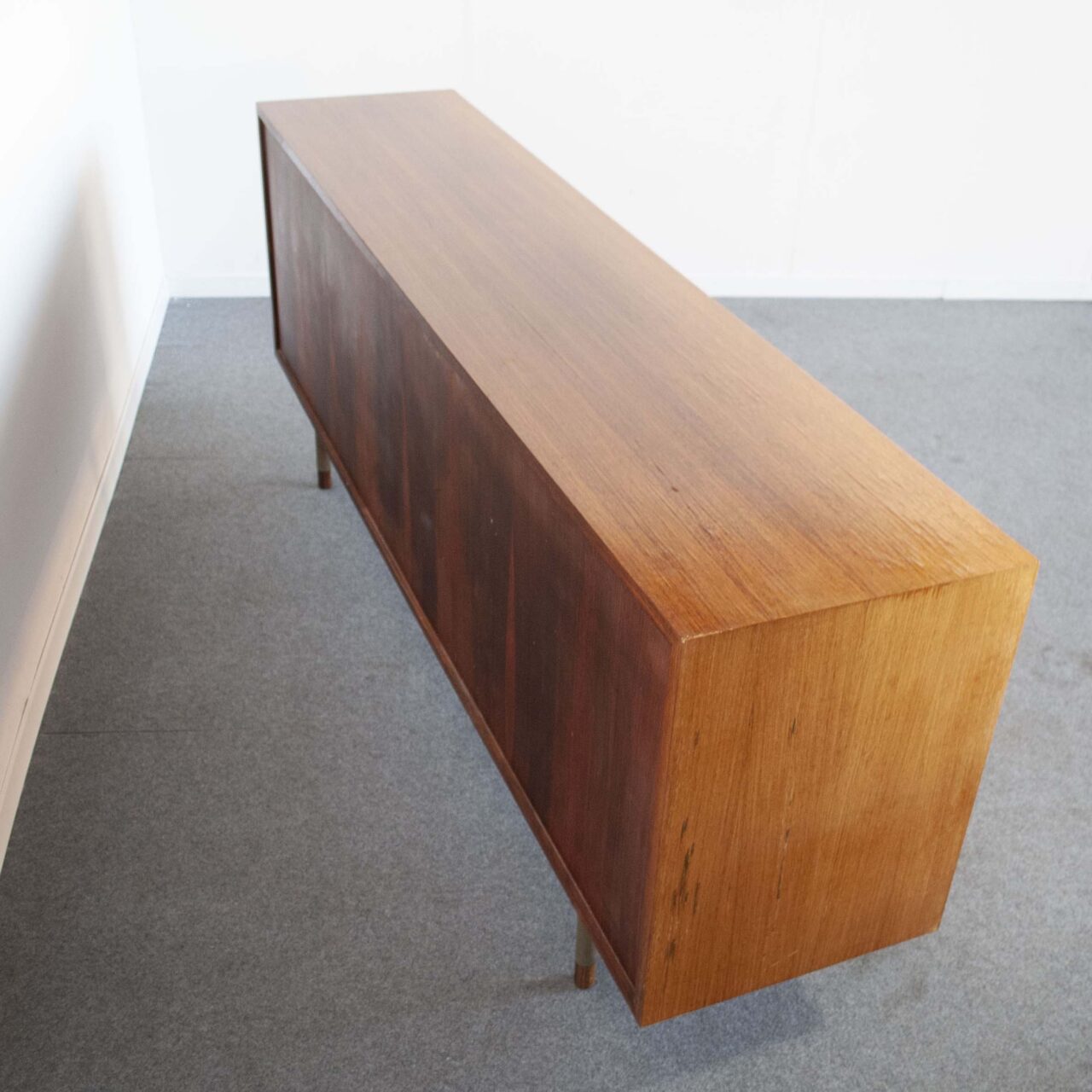 Sideboard_nelson_9