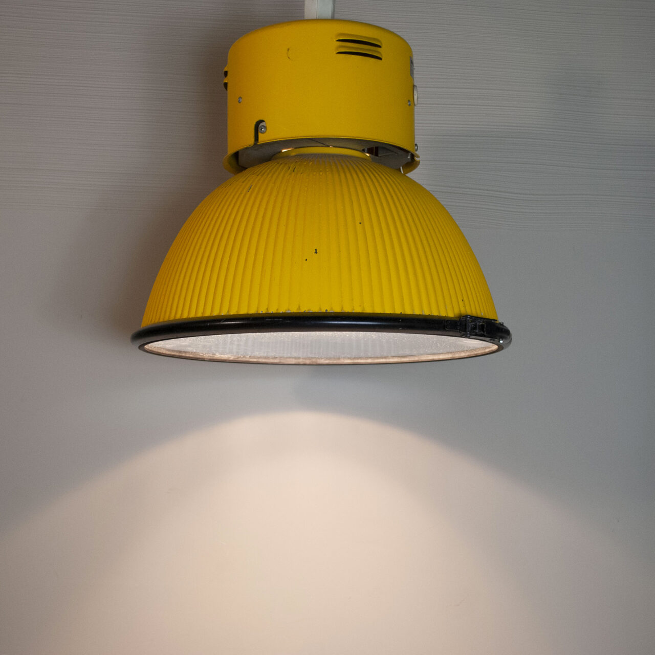 Lamapadario_industriale_giallo_1