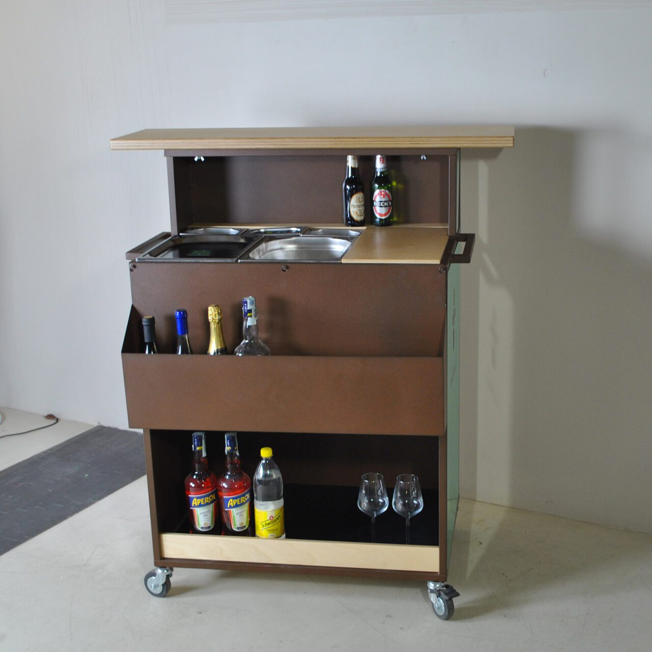 workstation_12