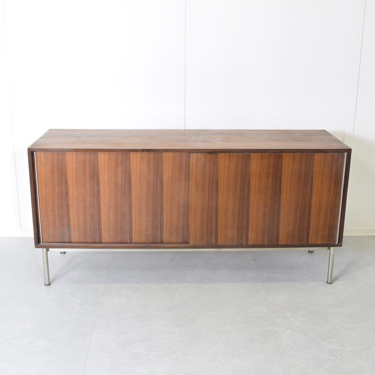 sideboard_mazzini_1