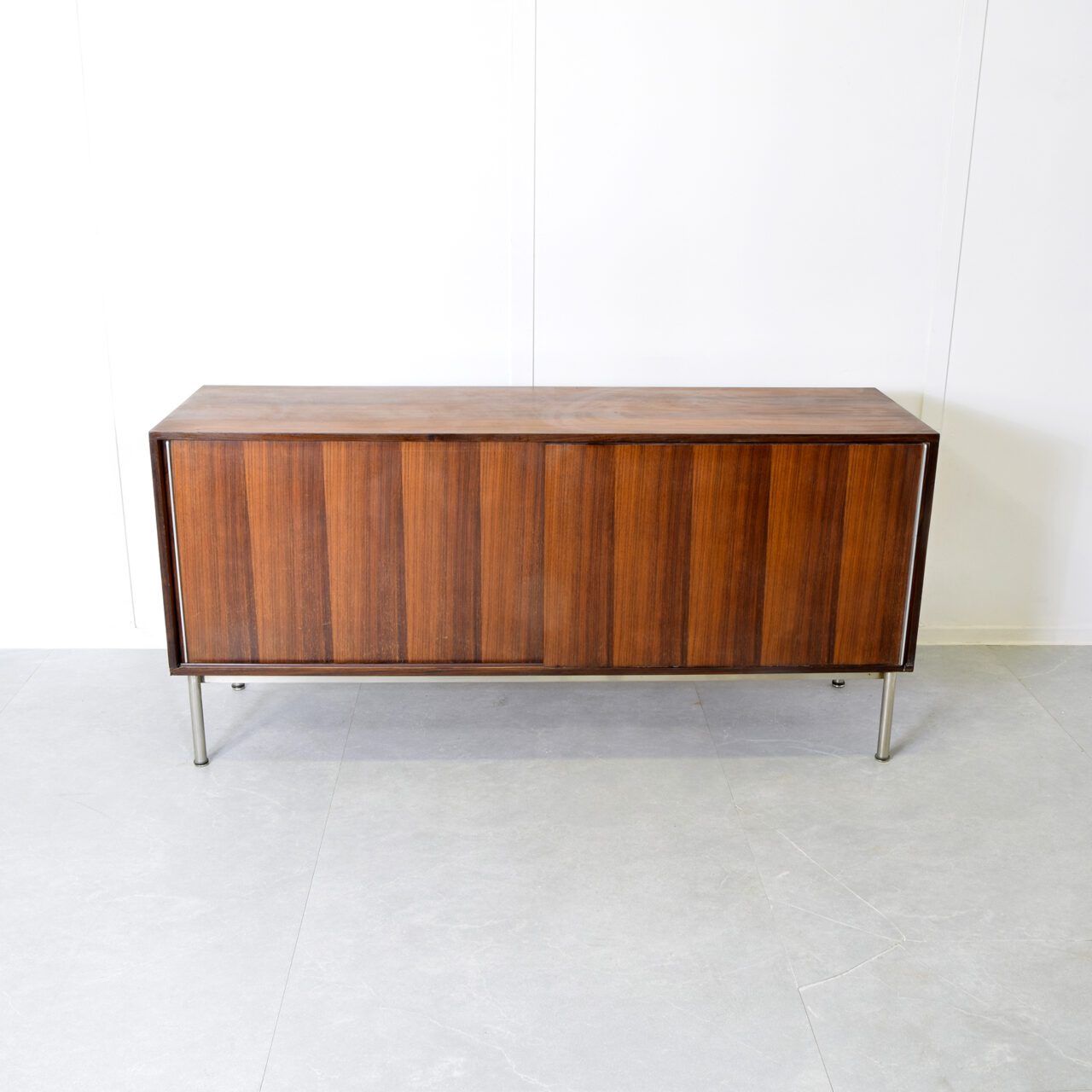 sideboard_mazzini_2