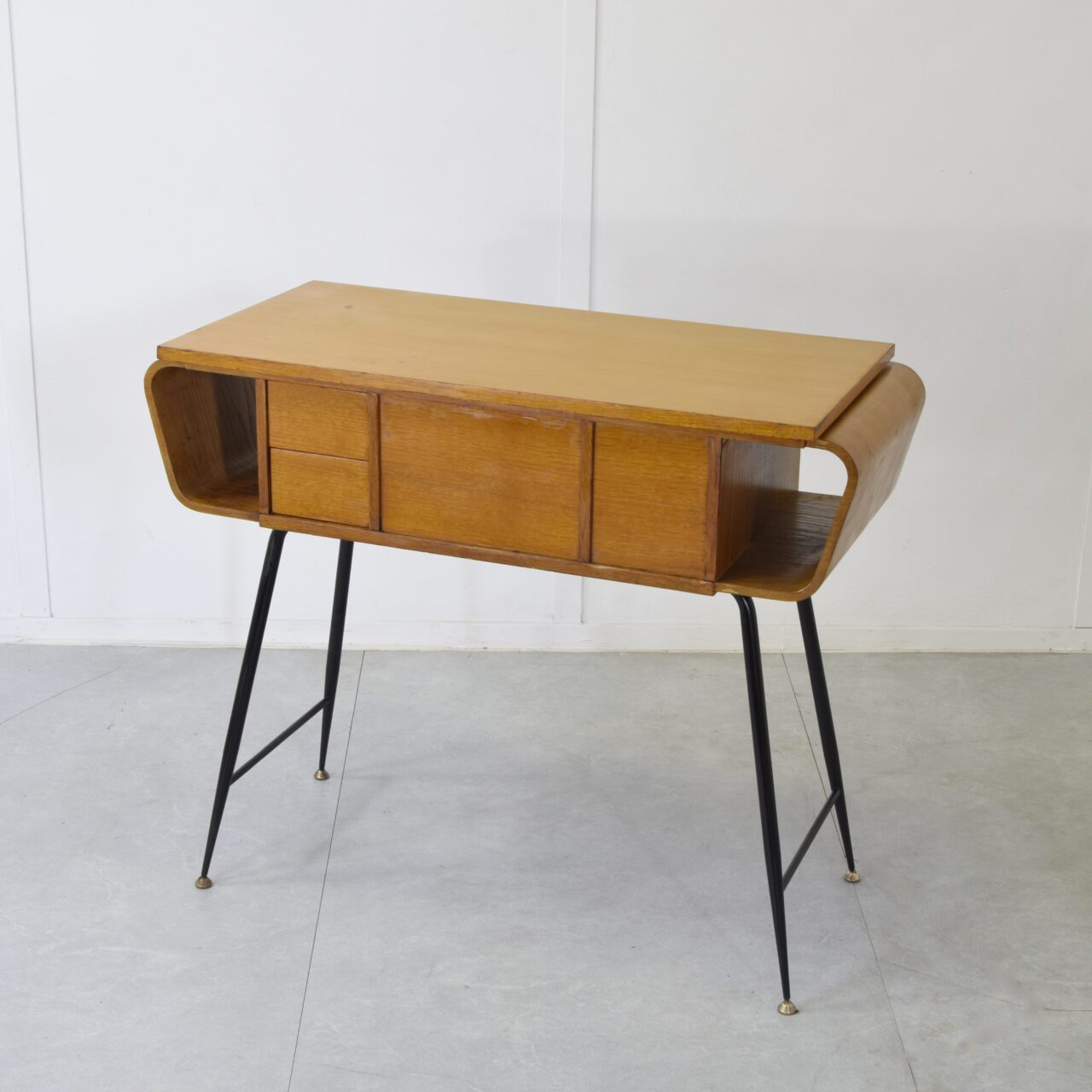 consolle_singer_2