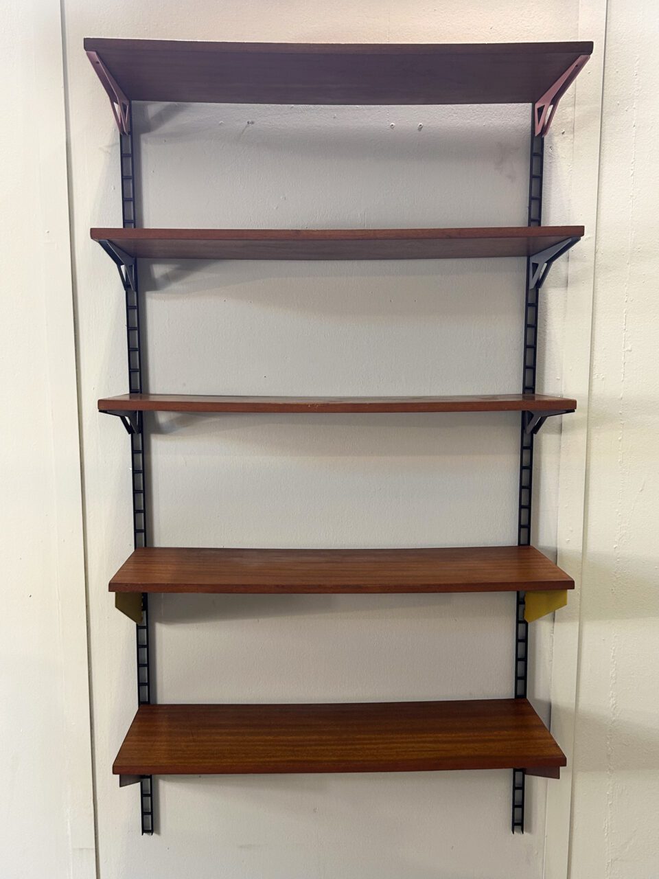 Libreria_mono_4