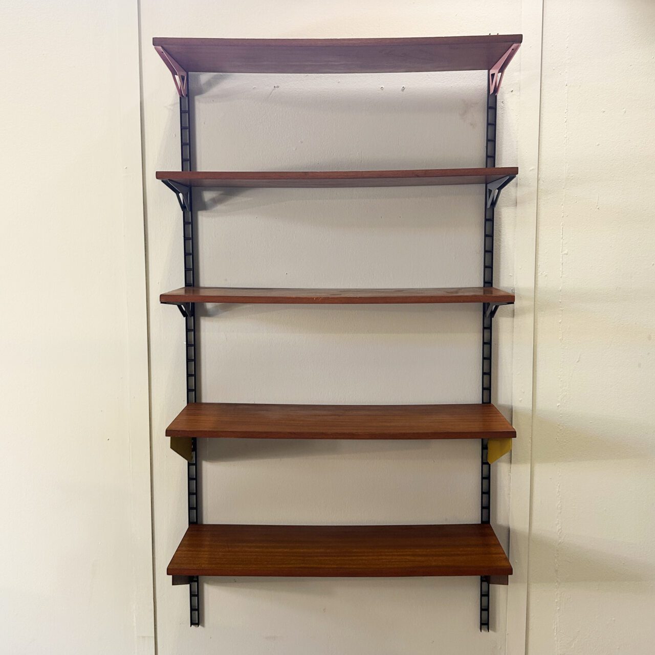 Libreria_mono_5