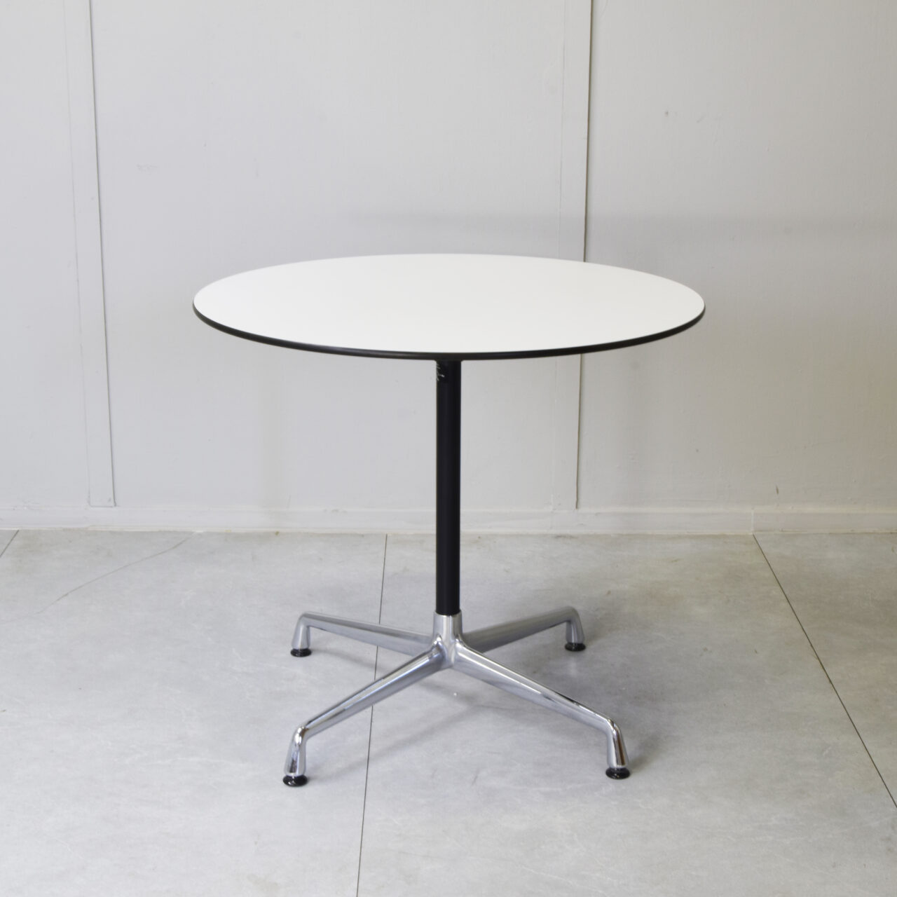 tavolino_charles_eames_1