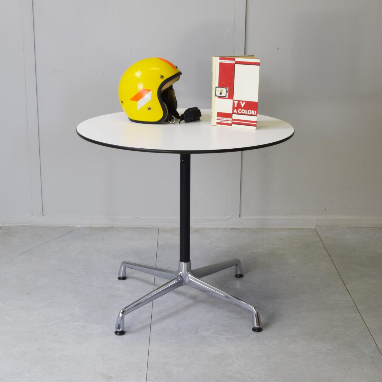 tavolino_charles_eames_2